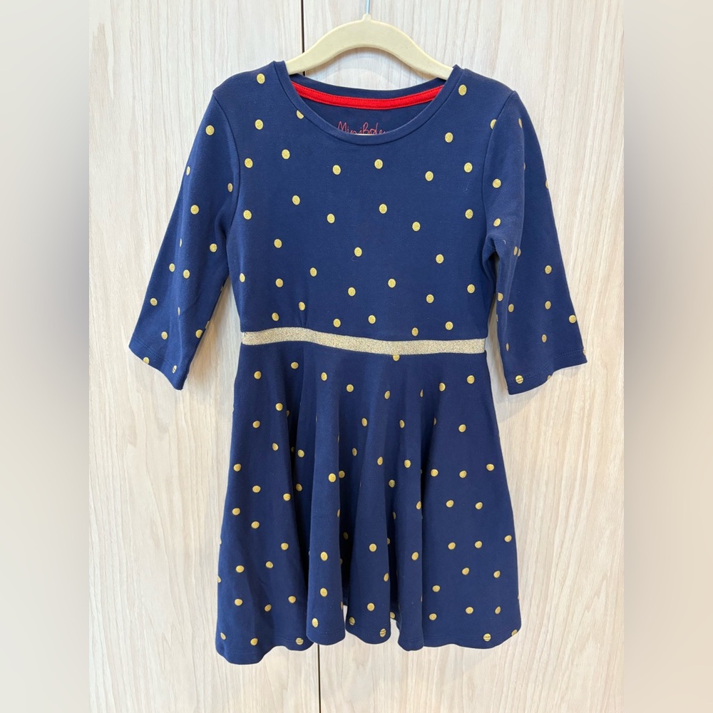 Mini Boden girls 5-6 twirl dress with gold waistband